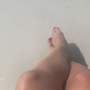 Siesta Key Beach - Toes in the surf. - Beaches Near Me - Sarasota, Florida