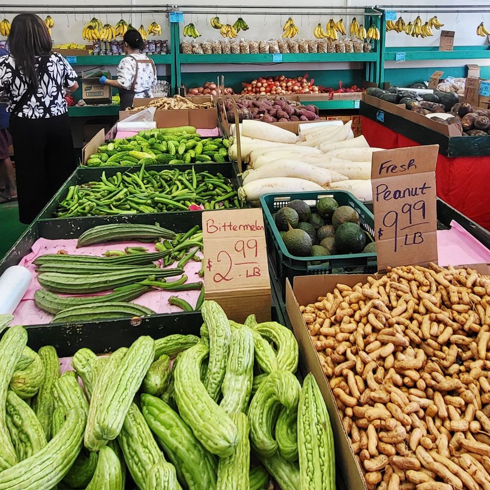 Ung Farm - Da fresh vegetable offerings at Ung Farm. - International Grocery Near Me - Honolulu, Hawaii Ung Farm - Da fresh vegetable offerings at Ung Farm. - International Grocery Near Me - Honolulu, Hawaii