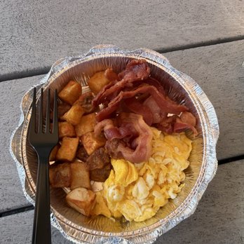 Buenos Dias Cafe - Kids breakfast bowl with scrambled eggs, papas and bacon - Cafes Near Me - Riverside, California