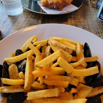 50 Local - Mussel Frites - New American Near Me - Kennebunk, Maine 50 Local - Mussel Frites - New American Near Me - Kennebunk, Maine