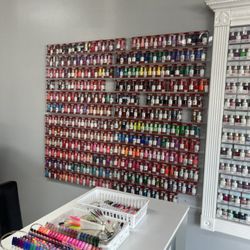 Lakeside Nails & Spa - Gel color selection