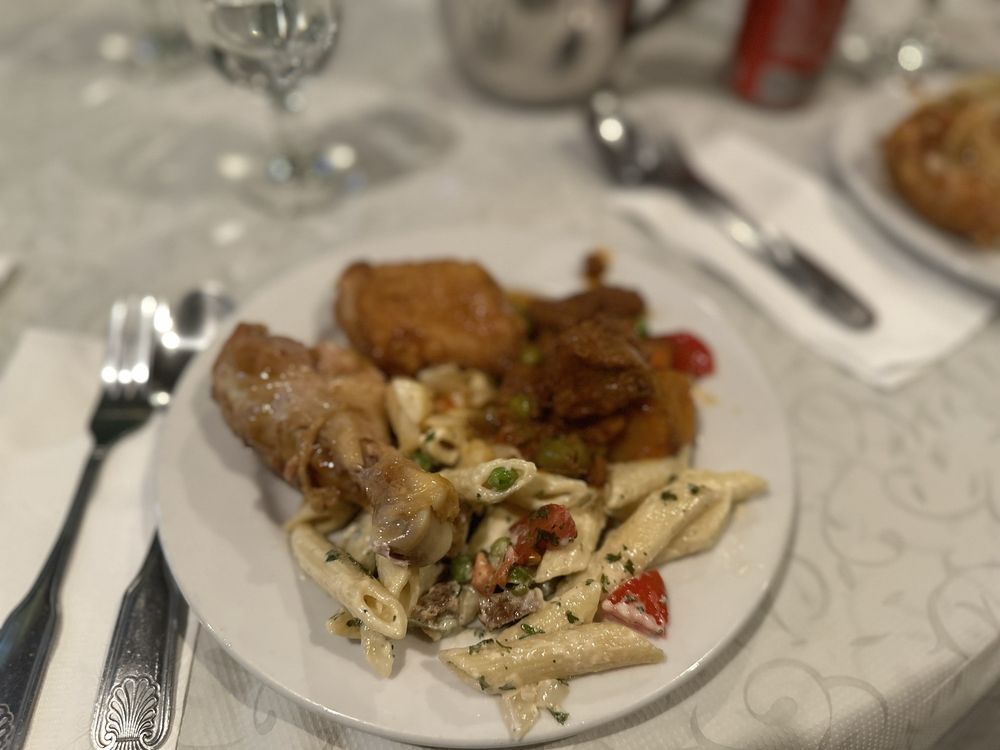 Fort McKinley Restaurant, Bar & Banquet