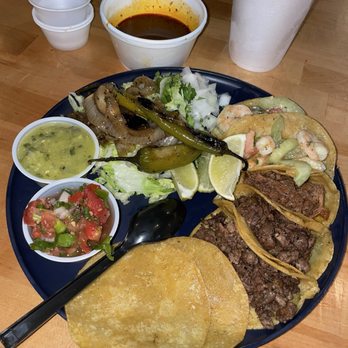 La Calle Tacos - Street Tacos (5 corn) - Tacos Near Me - Houston, Texas La Calle Tacos - Street Tacos (5 corn) - Tacos Near Me - Houston, Texas