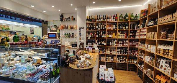 La Concepció Market by null