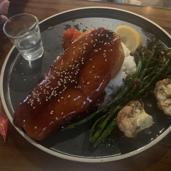 Kontentsu - Salmon - Ramen Near Me - Glendale, California Kontentsu - Salmon - Ramen Near Me - Glendale, California