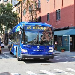 165th Bus Terminal - M8 Bus (165th Street)