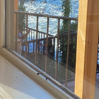 River's Edge Restaurant - Dead bugs or river view? - Steakhouses Near Me - Grants Pass, Oregon River's Edge Restaurant - Dead bugs or river view? - Steakhouses Near Me - Grants Pass, Oregon