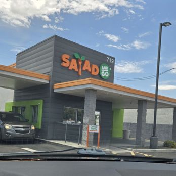 Salad and Go - Storefront - Salad Near Me - Phoenix, Arizona