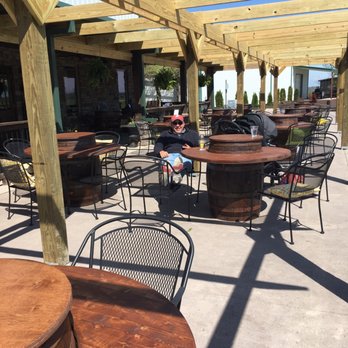 Chenault Vineyards - Wineries Near Me - Richmond, Kentucky