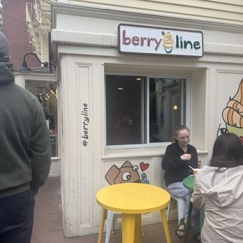 BerryLine - Outside - Ice Cream & Frozen Yogurt Near Me - Cambridge, Massachusetts BerryLine - Outside - Ice Cream & Frozen Yogurt Near Me - Cambridge, Massachusetts