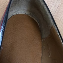 Diamond Bar Shoe & Repair - It's NOT covering the whole place. Also NOT the same leather he showed me at the first place. DISHONEST.