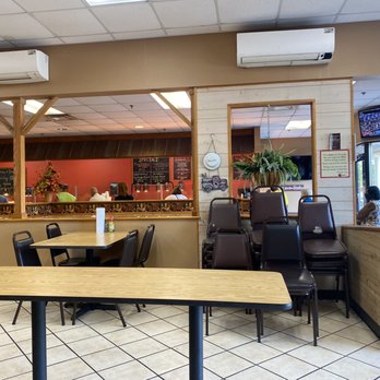 Goolsby's - This restaurant is packed - Barbeque Near Me - Evans, Georgia