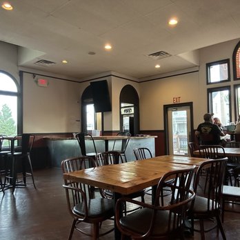 Chef Tony’s Bistro - Interior - Brewpubs Near Me - Harrisburg, Pennsylvania