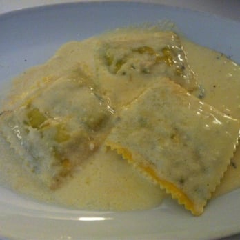 La Cantinella - Pasta con espinacas y requesón - Italian Near Me - Valencia, V