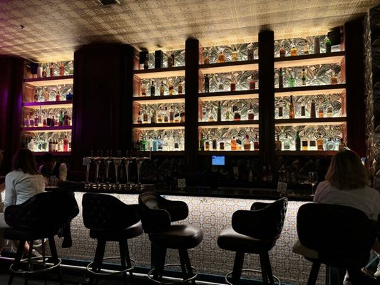Roxanne's by null