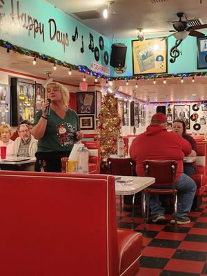 Mel's Hard Luck Diner by null