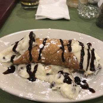Pompilios - Cannoli - Italian Near Me - Newport, Kentucky