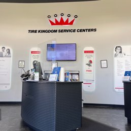Exterior outside entrance of Tire Kingdom - Their waiting area may be the cleanest I've been in at an automotive center. - Jacksonville, Florida Exterior outside entrance of Tire Kingdom - Their waiting area may be the cleanest I've been in at an automotive center. - Jacksonville, Florida
