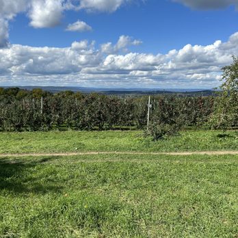 Ochs Orchard - Fruits & Veggies Near Me - Warwick, New York