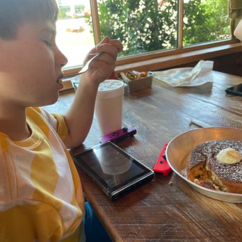 Five Oaks Farm Kitchen - Pancake - Breakfast & Brunch Near Me - Sevierville, Tennessee Five Oaks Farm Kitchen - Pancake - Breakfast & Brunch Near Me - Sevierville, Tennessee