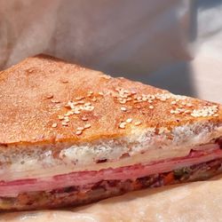 Sandy's - Muffuletta 1/8 - 1 slice
