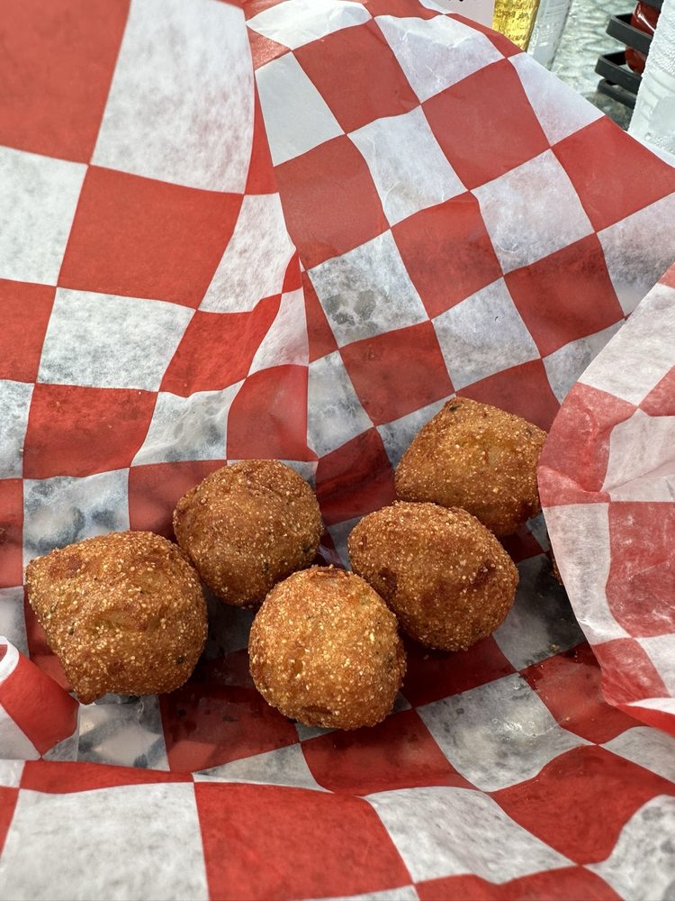 Social spots from Kelly's Riverside Saloon