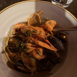 Seafood linguini