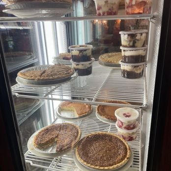 The Log Cabin - Dessert Case - American Near Me - Hurricane Mills, Tennessee The Log Cabin - Dessert Case - American Near Me - Hurricane Mills, Tennessee