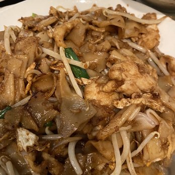 Coco Asian Cuisine Restaurant - Beef Chow Fun - Malaysian Near Me - Edison, New Jersey Coco Asian Cuisine Restaurant - Beef Chow Fun - Malaysian Near Me - Edison, New Jersey