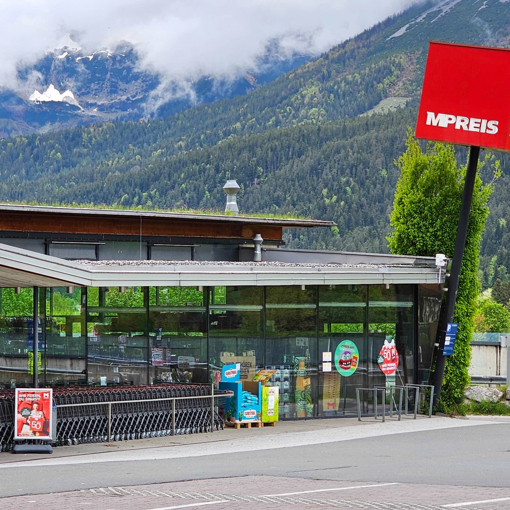 WINNER OF THE EUROPEAN UNION PRIZE FOR CONTEMPORARY ARCHITECTURE - MIES VAN  DER ROHE AWARD 2015, image size:1000x1000