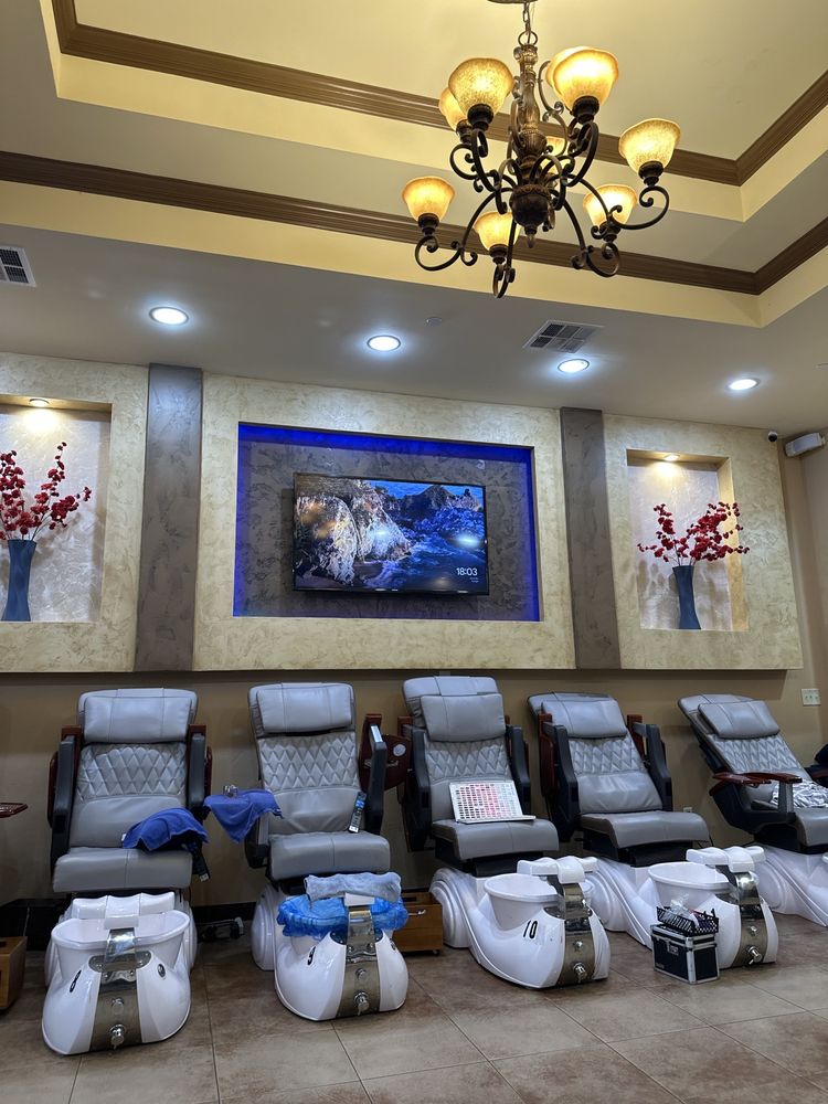 Belle Nolia Nails and Spa