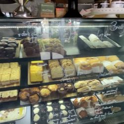 Tilba Teapot - Which cake to choose?