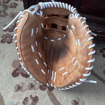 Kelmar Glove Relacing - Glove - Sporting Goods Near Me - Aurora, Colorado