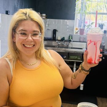 International Nutrition - Strawberry protein shake it taste Amazing!! - Weight Loss Centers Near Me - Tampa, Florida International Nutrition - Strawberry protein shake it taste Amazing!! - Weight Loss Centers Near Me - Tampa, Florida