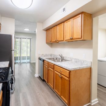 Saddle Brook Landings - Apartments Near Me - Jacksonville, Florida Saddle Brook Landings - Apartments Near Me - Jacksonville, Florida