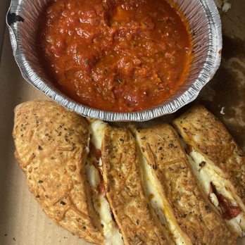 615 Pizza and Pasta - Pizza Near Me - Nashville, Tennessee