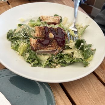 Jake's - Caesar salad with seared tuna. I had already eaten half the fish. - New American Near Me - Del Mar, California