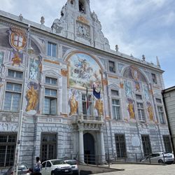 Porto Antico - Great facade on the old buildings