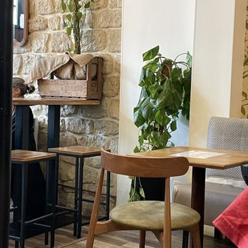 La Compagnie du Café - Seating - Coffee Roasteries Near Me - Paris, 75 La Compagnie du Café - Seating - Coffee Roasteries Near Me - Paris, 75