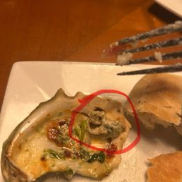 Super small and EXPENSIVE oysters. Super small and EXPENSIVE oysters.