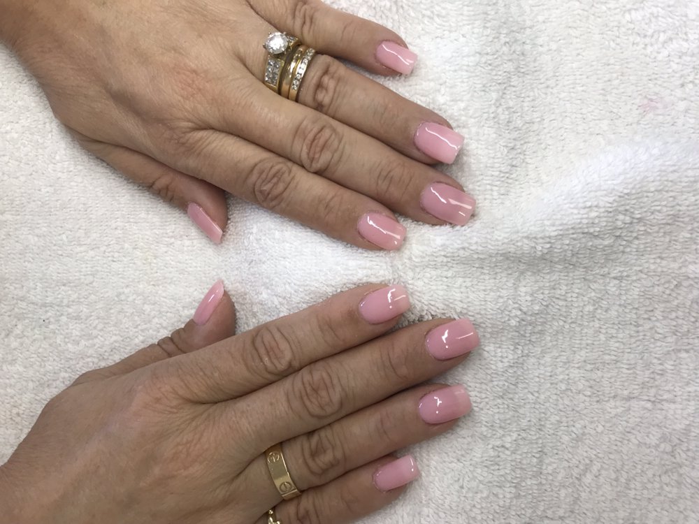 Pinkies Nails Logo