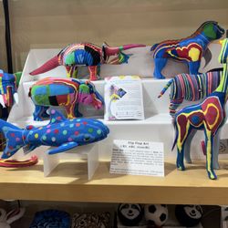 Chick Boss - Animals made from recycled flip-flops