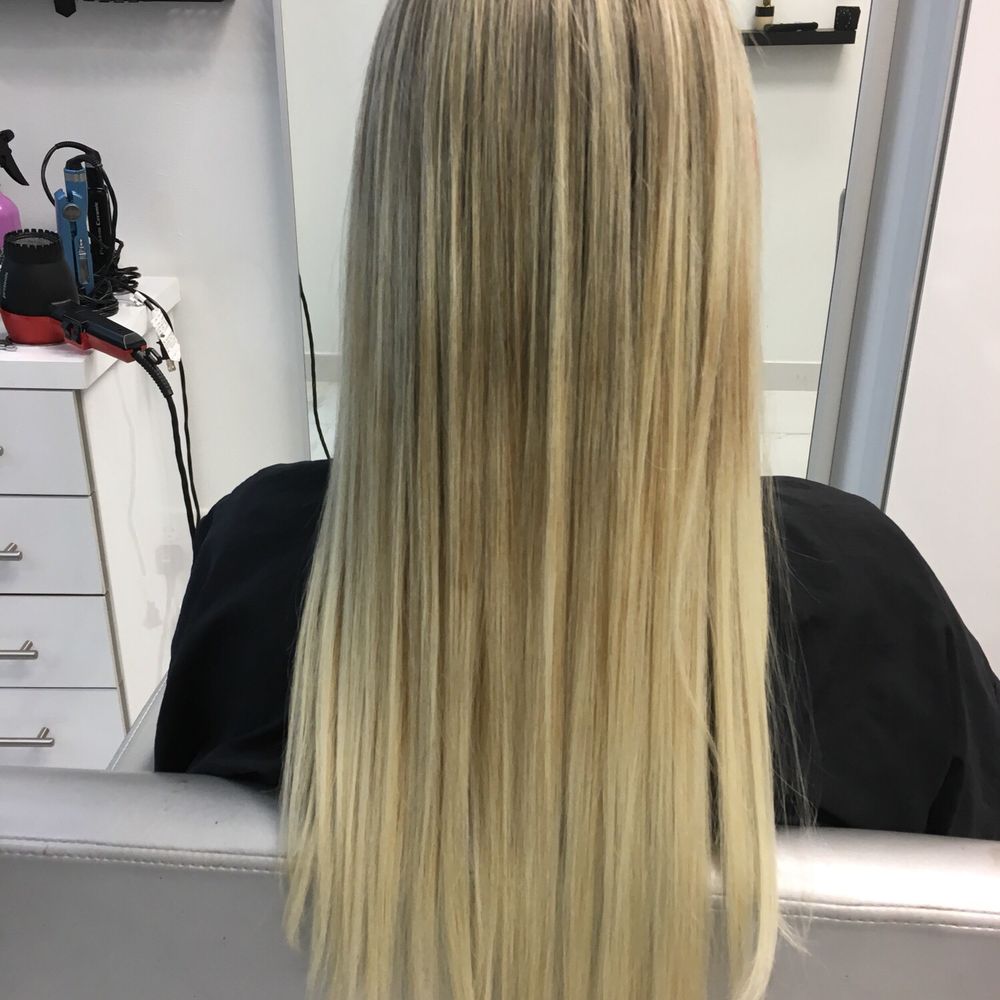 Beauty Mall - Beautiful highlights by Alexa Hair Salon, Suite #25 - Hair Salons Near Me - Miami, Florida Beauty Mall - Beautiful highlights by Alexa Hair Salon, Suite #25 - Hair Salons Near Me - Miami, Florida