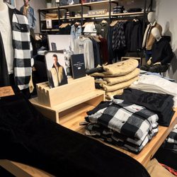 Levi’s Store - Men's Wear