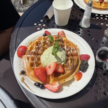 Urth Caffe - Coffee & Tea Near Me - Laguna Beach, California Urth Caffe - Coffee & Tea Near Me - Laguna Beach, California