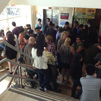 Pacific Palace - Hostess and waiter allowing relatives and friends skip line causing massive crowd on waiting line - Dim Sum Near Me - Brooklyn, New York Pacific Palace - Hostess and waiter allowing relatives and friends skip line causing massive crowd on waiting line - Dim Sum Near Me - Brooklyn, New York