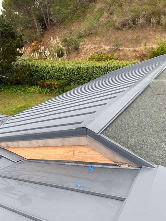 Slide of Gramajo Roofing