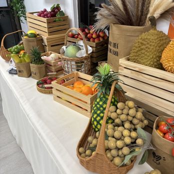 Fruit Party - Beautiful fruit display in the venue - Desserts Near Me - Irvine, California