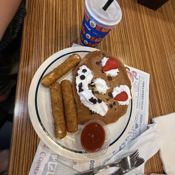 IHOP - Happy Face Pancake with Mozza Sticks - Breakfast & Brunch Near Me - North Brunswick, New Jersey