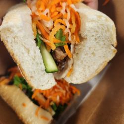 Banhmibois - Classic bahn mi, side view
